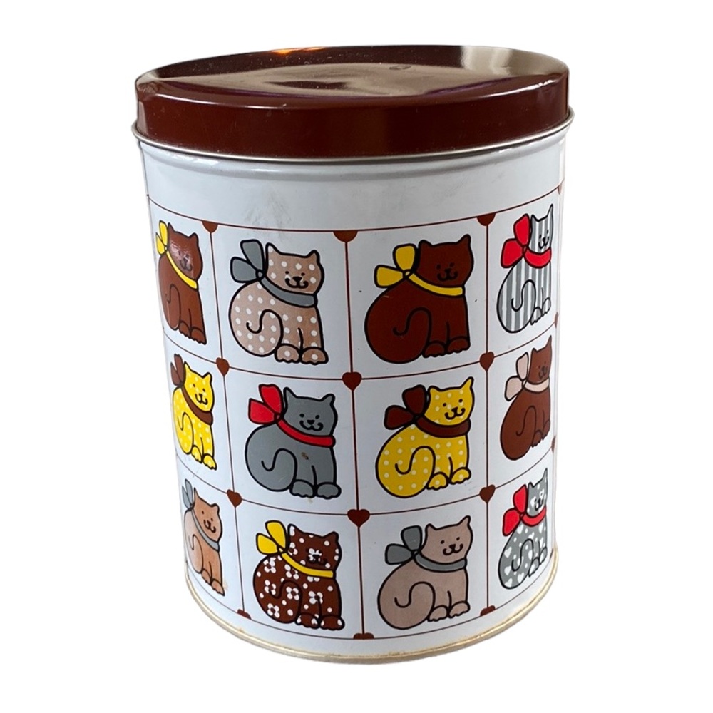 HBI Vintage Kitten Kitty Cat Scarf Scarves Hearts Round Tin Canister White Brown
